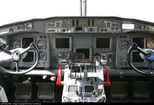 Type: AA27733-1 Aircraft Interface Unit GEC Avionics 2R4C 
